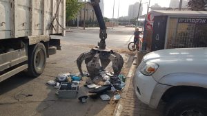 אתר ירושלמים: ככה דואגים לנקיון העיר - כל שבוע יום מחזור חשמלי